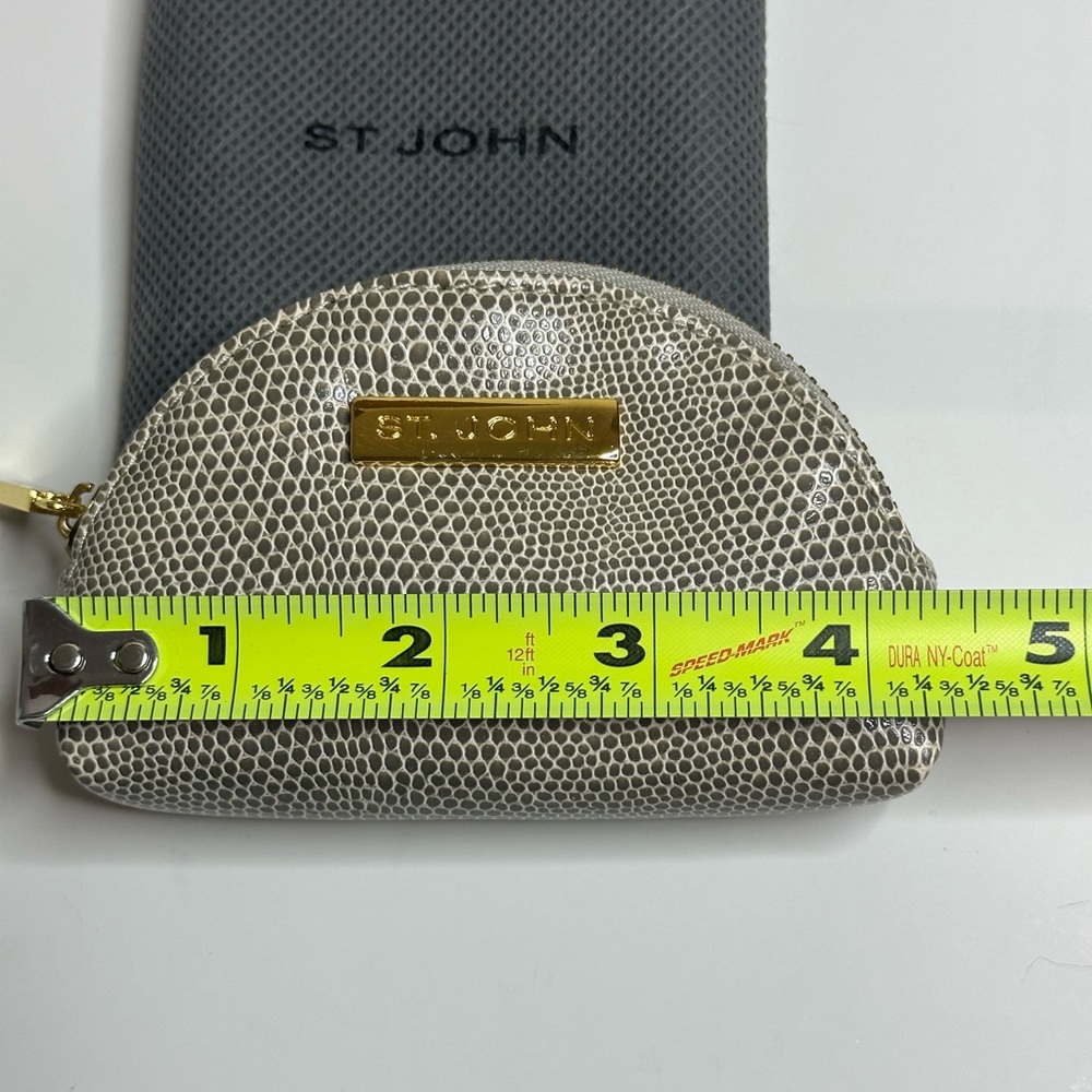 St. John Cream and Gold Textured Coin Purse - Picture 3 of 4